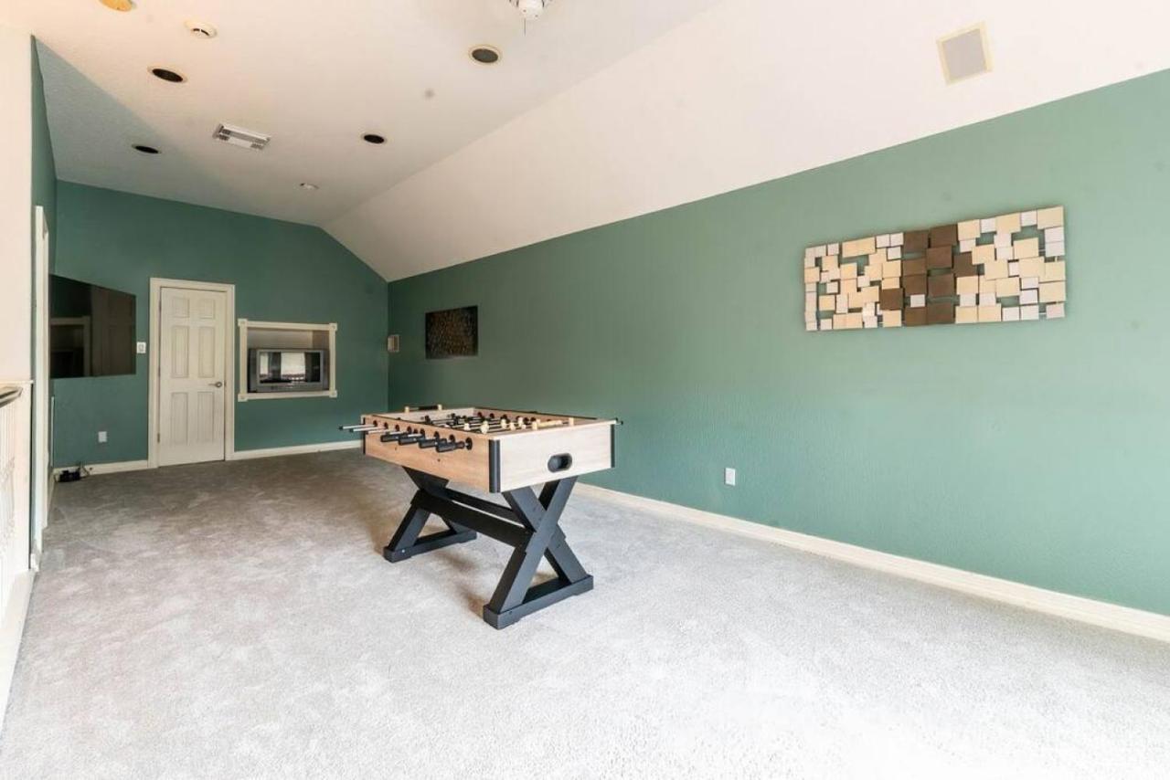 Huge 6 Bedroom With Pool, Spa, 85 Inch Tv, Game Room Houston Eksteriør bilde